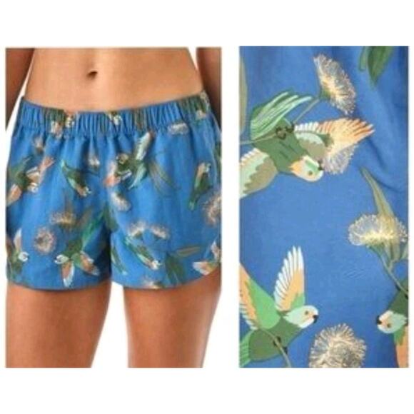 Patagonia Barely Baggies Shorts 2.5 inseam Tropical Parrot Port Blue - Picture 1 of 7